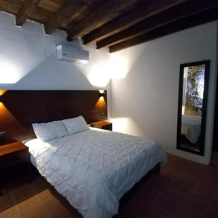 La Pena Hotel Boutique & Spa Куэцалан-дель-Прогресо Экстерьер фото