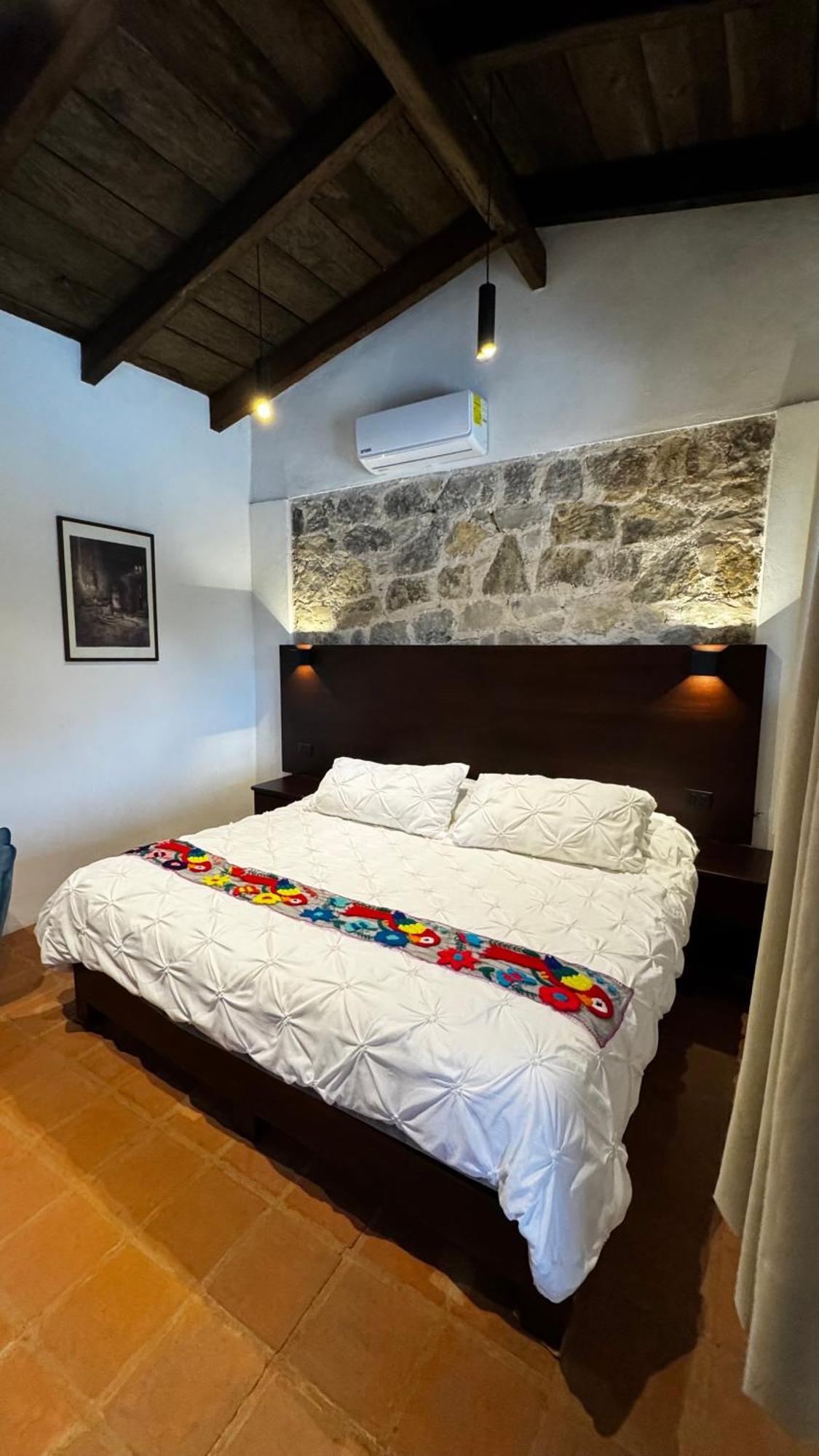 La Pena Hotel Boutique & Spa Куэцалан-дель-Прогресо Экстерьер фото